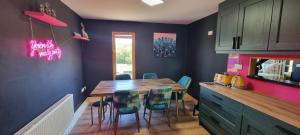 The Stargazing Lodge - Romantic Mountain Cabin