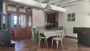Maisons de vacances Gite Les Capreoles, maison vigneronne de caractere : photos des chambres