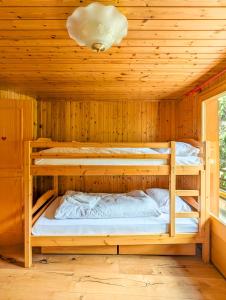 Chalet privé avec vue panoramique, terrasse et jardin