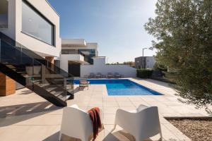 Villa Old Olive III by Vivi Rent