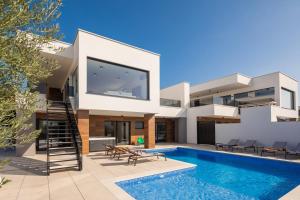 Villa Old Olive III by Vivi Rent