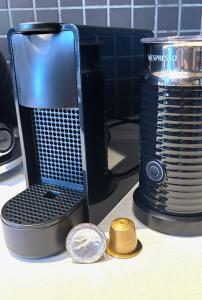 Skyline LuxRetreat- Stylish Comfort- Pool-Gym 1008