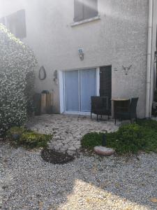 Appartements studio meuble et equipe : photos des chambres