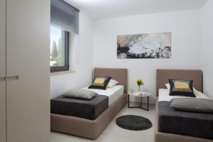 Villa Fasana-Apartment 5 by Vivi Rent