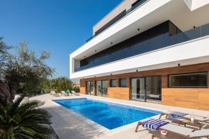 Villa Old Olive V by Vivi Rent