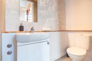 Stylish Duplex Home by LovelyStay