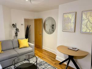 Beautiful City Centre Apartment With Garden