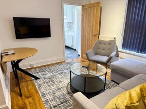 Beautiful City Centre Apartment With Garden