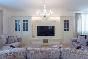 Catullo Lakefront Luxury Apartments by Wonderful Italy