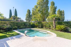 Catullo Lakefront Luxury Apartments by Wonderful Italy