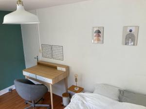 House, ideal health CHR