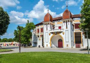 Villas Maison 3 etoiles climatisee, jardin, parking, proche centre et thermes : photos des chambres