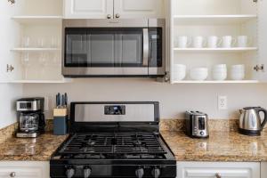 Blueground Santa Clara pool AC nr stadium SFO-1848