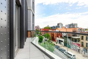 Blueground Gowanus pool wd nr park NYC-1839