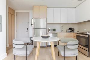 Blueground Gowanus pool wd nr park NYC-1839