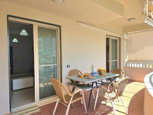 Mandalay Suites by the Beach 079