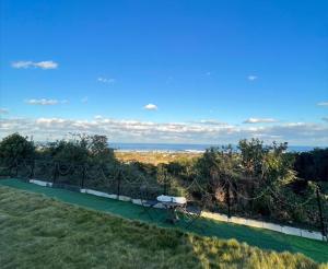 Pet-friendly, entire house rental on Shikashima! 100-tsubo dog run and ocean view