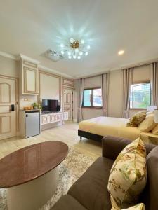 บ้านคุณนาย BaanKhunNaiPhaholyothin24