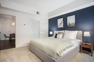 Blueground Downtown rooftop nr Santa Monica Pier LAX-134