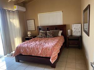 Beach house, Private Pool, Location 10