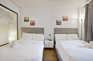 3BR Skyline Apt in Bustling District I Great Value NJ5