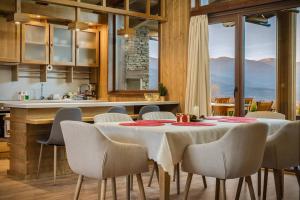 Luxury Mountain Villa Pirin Golf K29H02 by Top Kvartiri Ltd