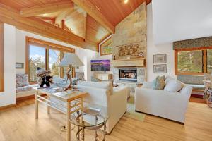 Three-Bedroom Apartment room in The Ridge Silver Lake #15
