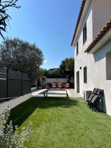 Jolie villa sa piscine et ses 4 chambres
