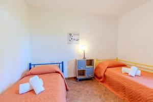 Green Oasis - 2 Min Walk from Cala Girgolu