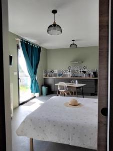 Charmant Studio climatisé 200m Voie verte, 500m des commerces