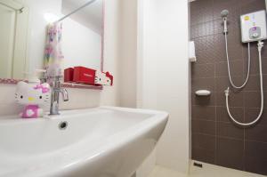 The Trust Hua Hin kitty room