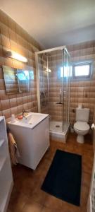 Maisons de vacances Grande maison pour 12 personnes idealement situee a Valras plage : photos des chambres