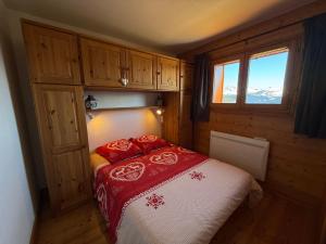 Appartements Appartement cosy 4 pers, proche pistes, tout equipe - FR-1-293-405 : photos des chambres