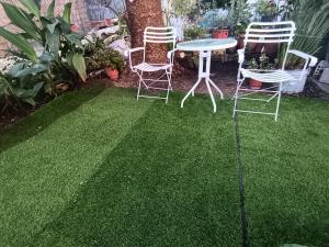 Olgas Cozy Nest , apartment in Ano Korakiana.