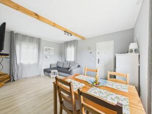 Przystań Jastrzębia domki z alpakami