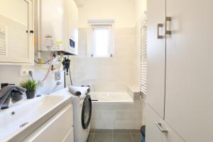 Premium Apartment by Hi5- Green Spot