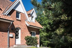 Haus Am Kurwald Whg 4 - 3-star hotels in St. Peter-Ording