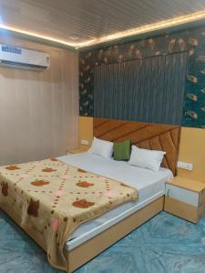 KRISHNA HIGHWAY INN Resort