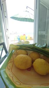 Alba marina a Castro