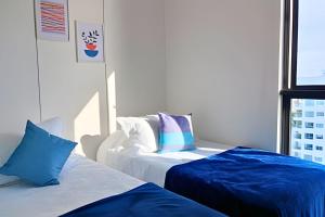 Oceanfront Gem by Walled City, Spectacular Views