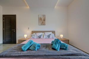 Trident Cove Holiday Home