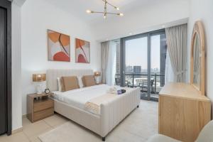 Free housekeeping visits during your stay - StayShort - Contemporary 2-Bedroom Apartment in Silverene