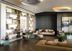 Breathtaking ocean view, central location