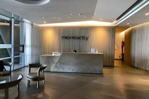 Breathtaking ocean view, central location