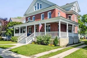 Serene Beach Haven in Cape Charles