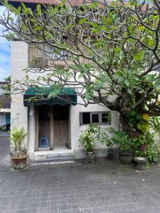 P Hotel Kuta-3minutes to the beach by Micky Studio