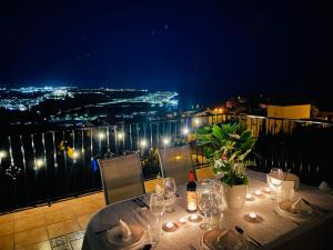 Comeback PETITE FLEUR