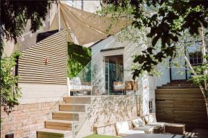 Town Centre Oasis with Two Hot Tubs