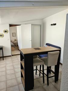 Appartements Agreable T2 au centre ville : photos des chambres