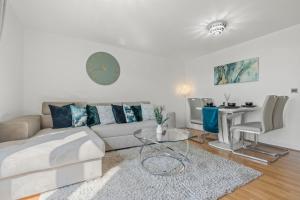 Zuri Luxe Birmingham - Home Away From Home